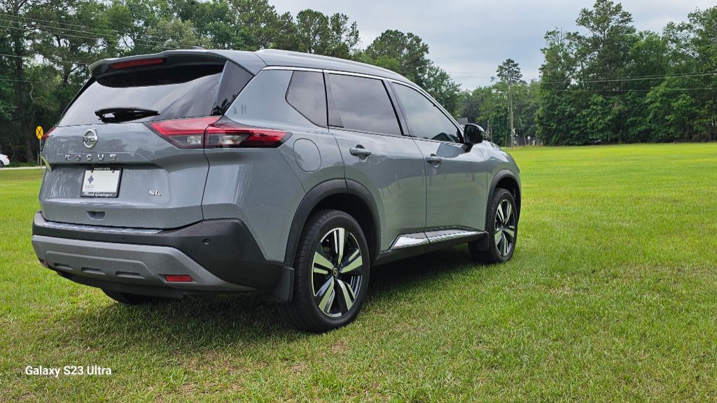 2021 Nissan Rogue SL photo