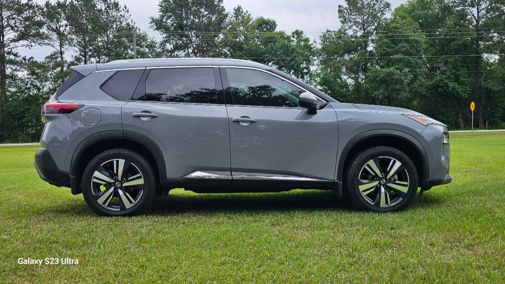 2021 Nissan Rogue SL photo