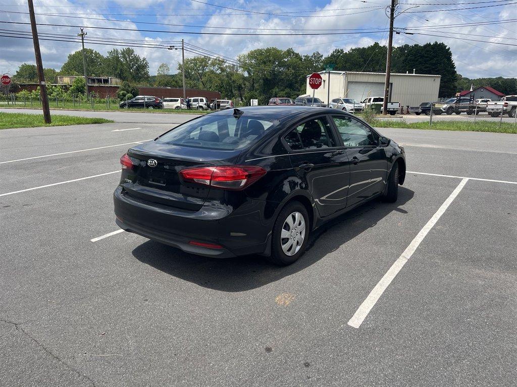 2017 Kia Forte - $11,995