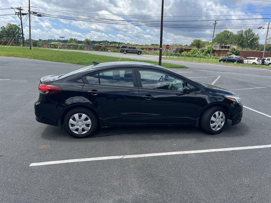 2017 Kia Forte - $11,995