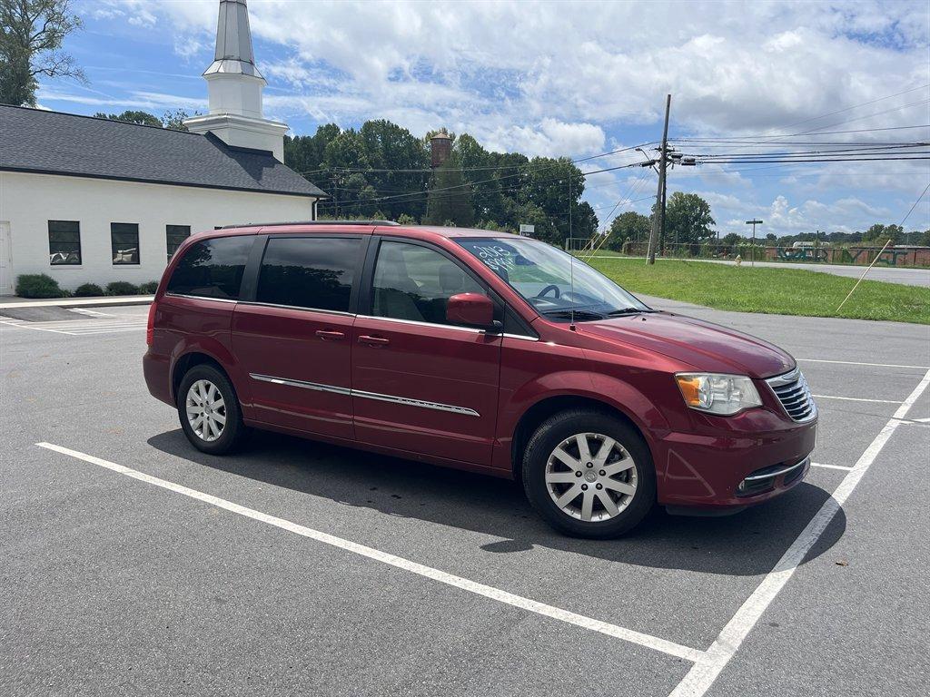 2013 Chrysler Town and Country Touring