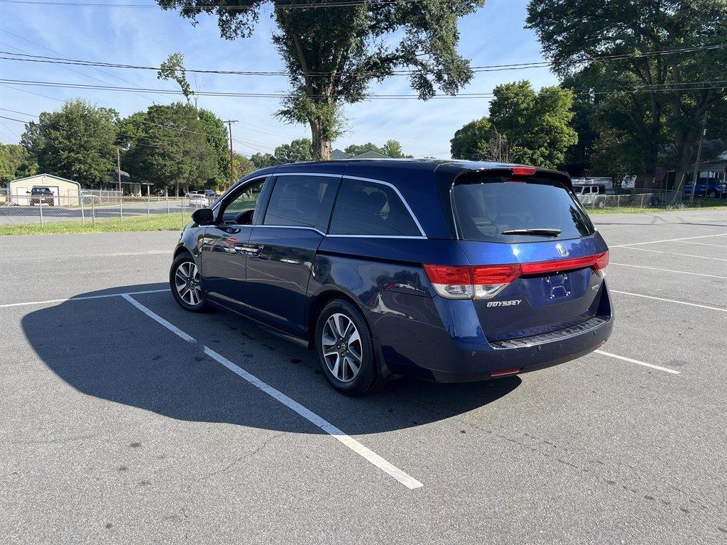 2015 Honda Odyssey - $11,995