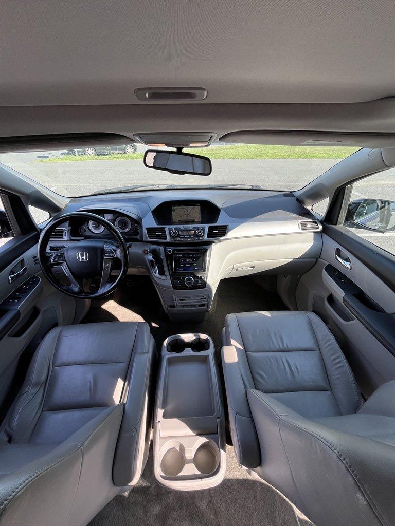 2015 Honda Odyssey - $11,995