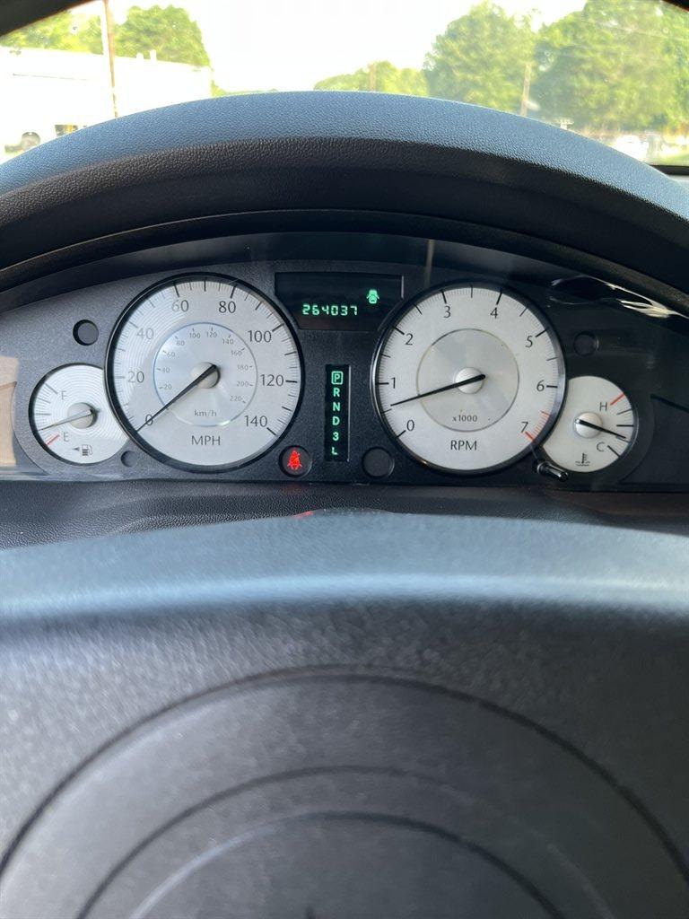 2008 Chrysler 300 - $3,300