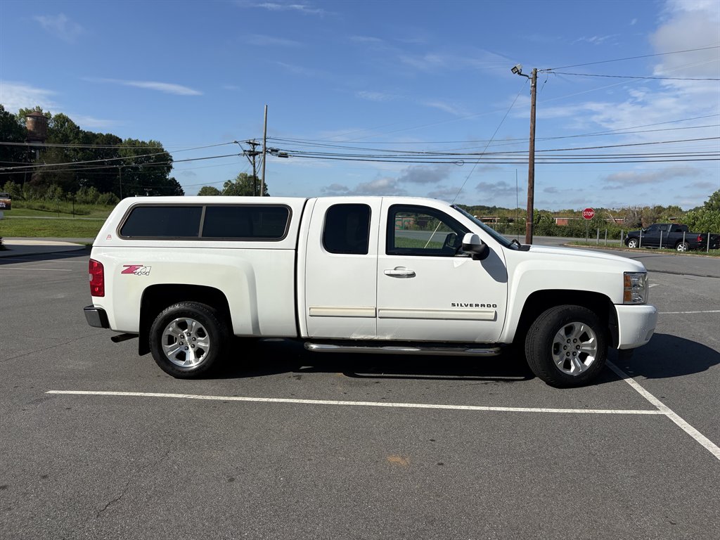 2010 Chevrolet Silverado - $15,995
