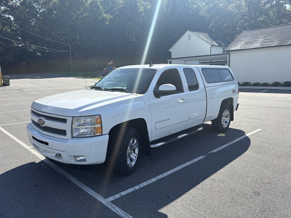 2010 Chevrolet Silverado - $15,995