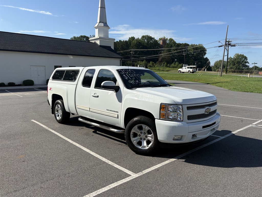 2010 Chevrolet Silverado - $15,995
