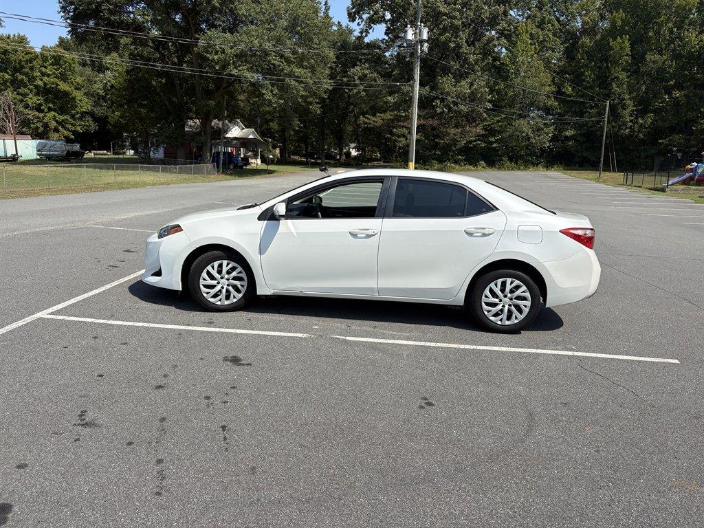 2017 Toyota Corolla - $16,500