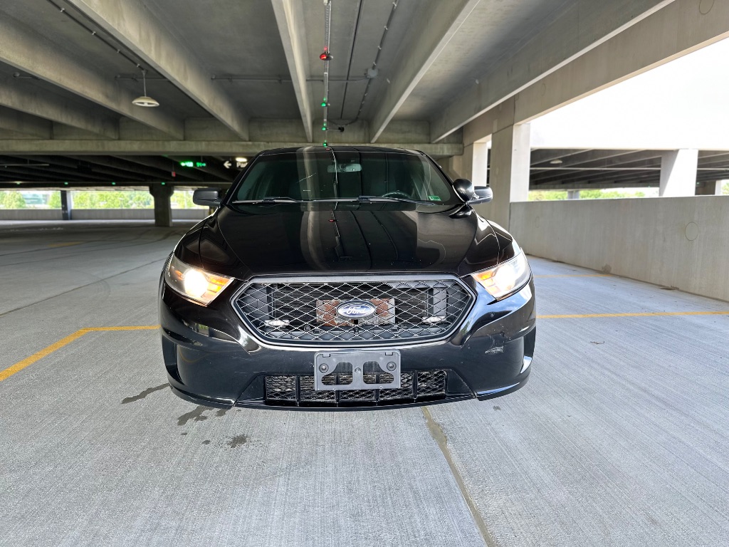 2015 Ford Taurus SEL photo