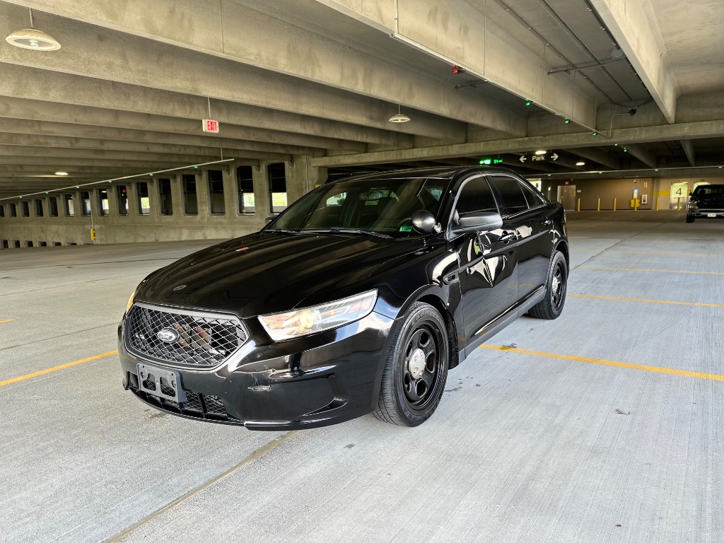 2015 Ford Taurus SEL photo