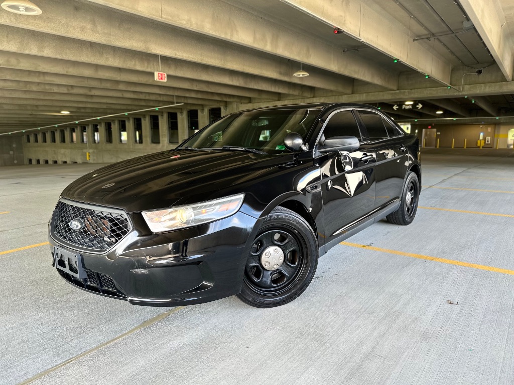 2015 Ford Taurus SEL photo