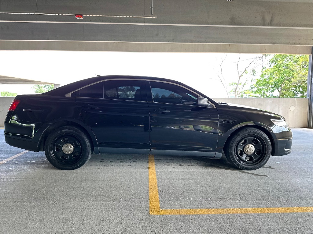 2015 Ford Taurus SEL photo