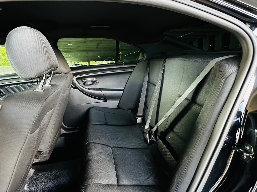 2015 Ford Taurus SEL photo