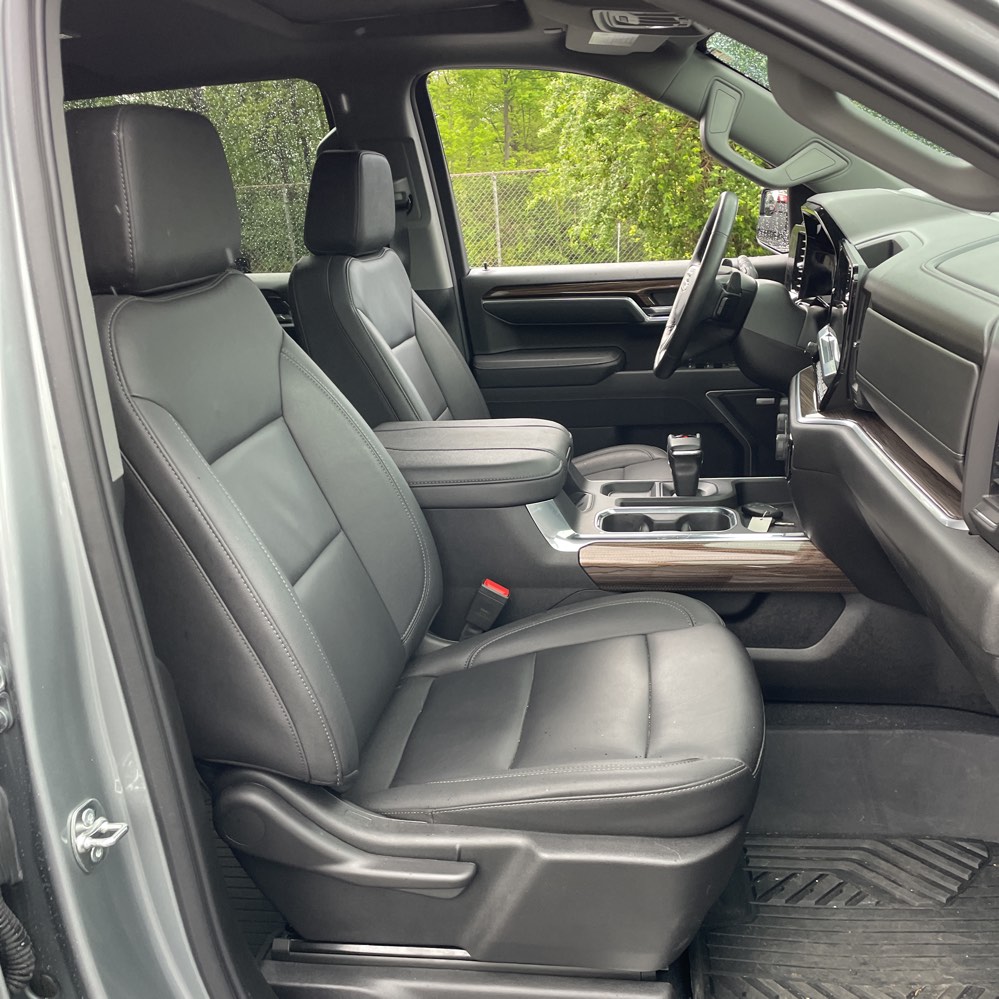2025 Chevrolet Silverado 1500 - $52,750