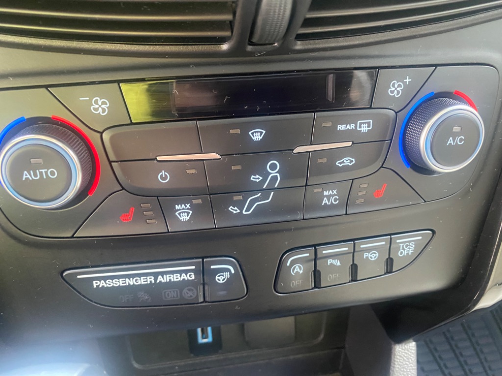 2017 Ford Escape Titanium photo