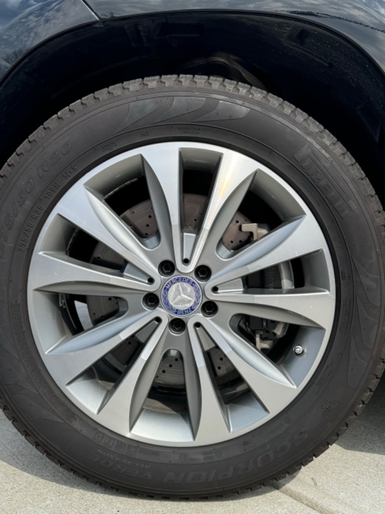 2013 Mercedes-Benz GL-Class GL450 4MATIC photo