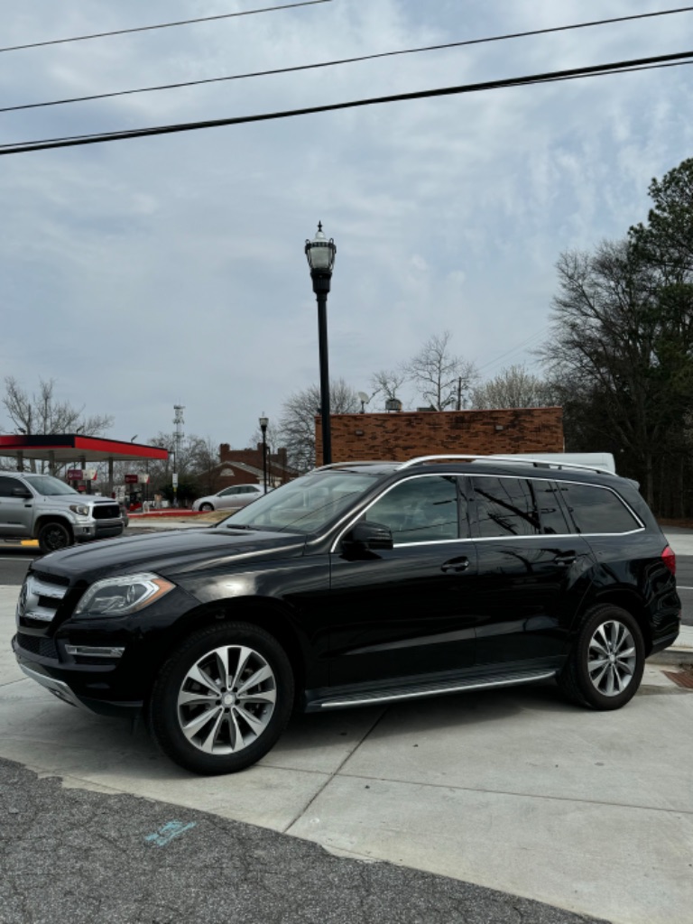 2013 Mercedes-Benz GL-Class - $12,500