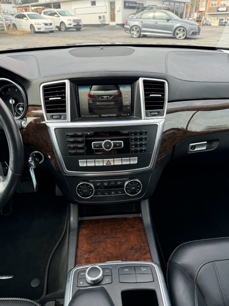 2013 Mercedes-Benz GL-Class - $12,500