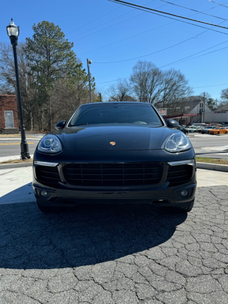 2017 Porsche Cayenne - $28,799