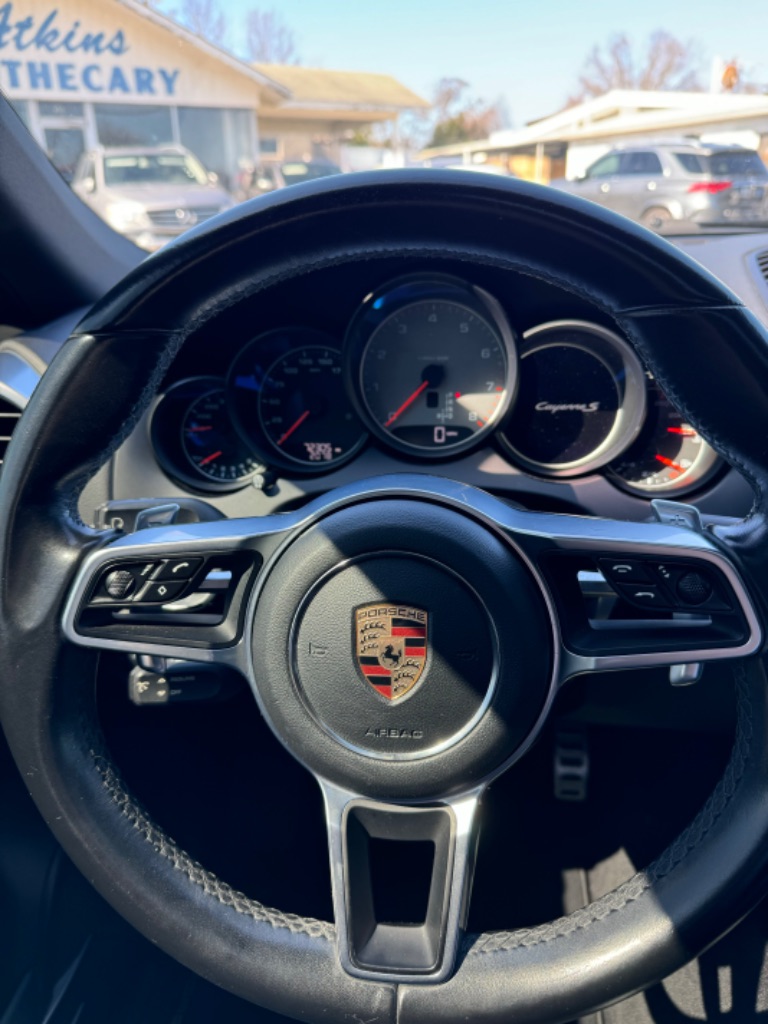 2017 Porsche Cayenne - $28,799
