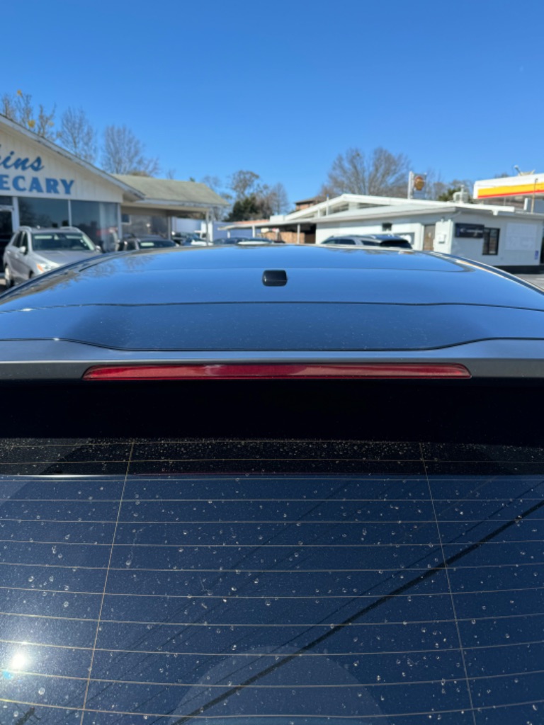 2017 Porsche Cayenne - $28,799