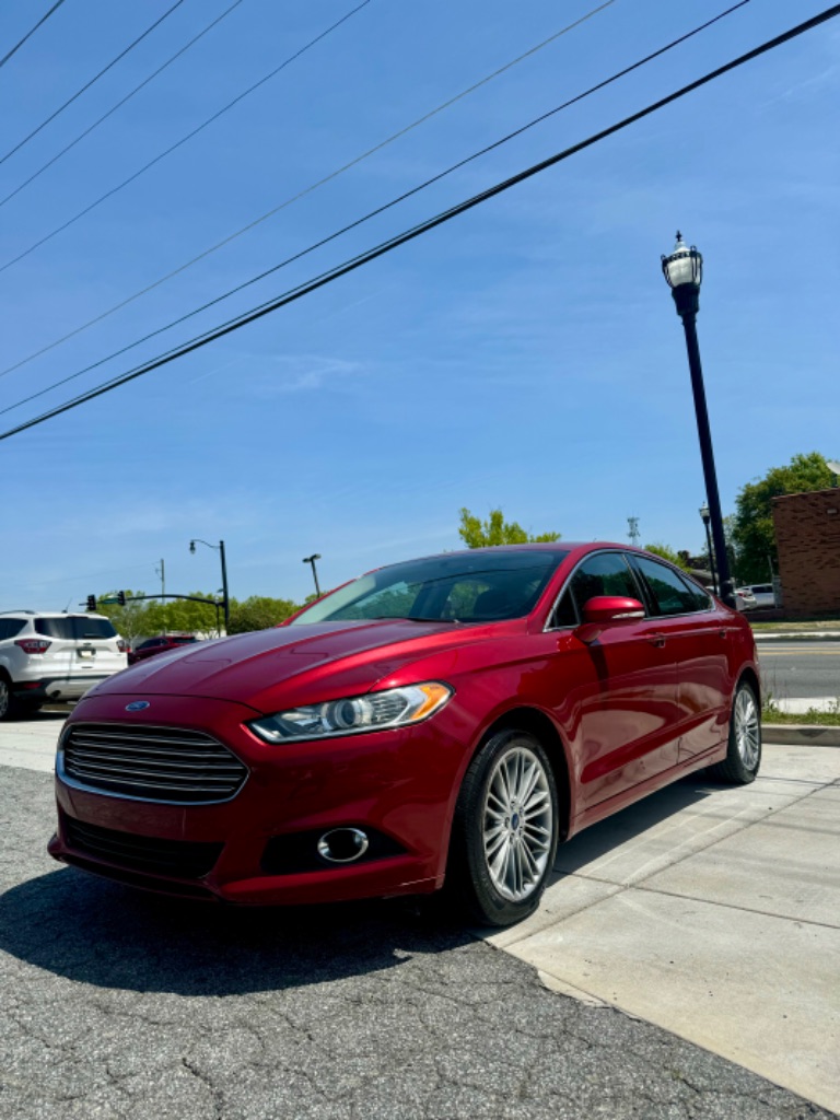 2014 Ford Fusion SE photo