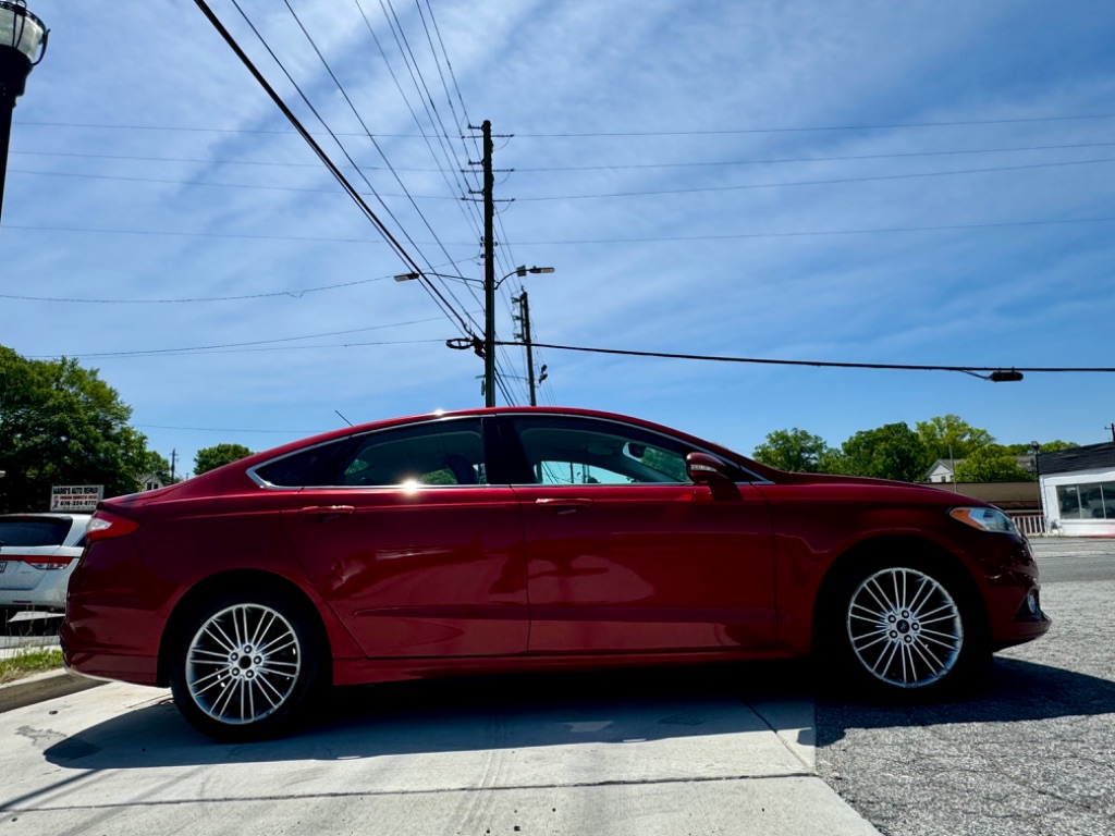 2014 Ford Fusion SE photo