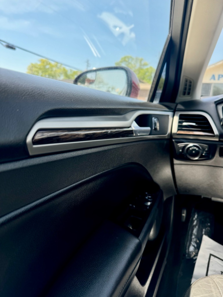 2014 Ford Fusion SE photo
