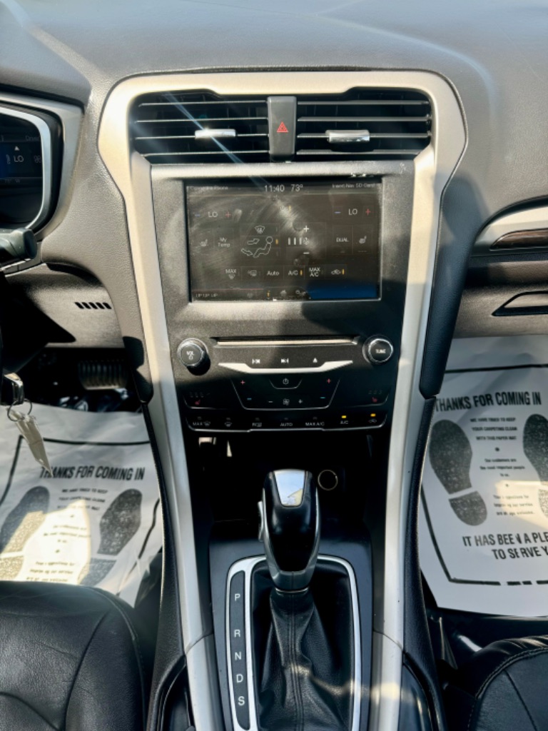 2014 Ford Fusion SE photo