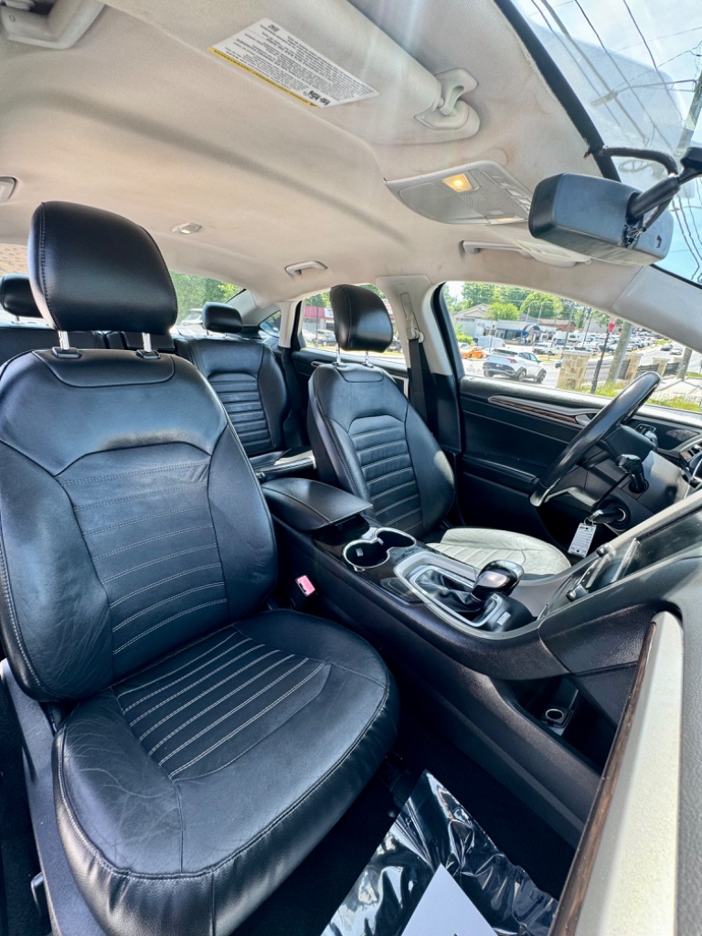 2014 Ford Fusion SE photo