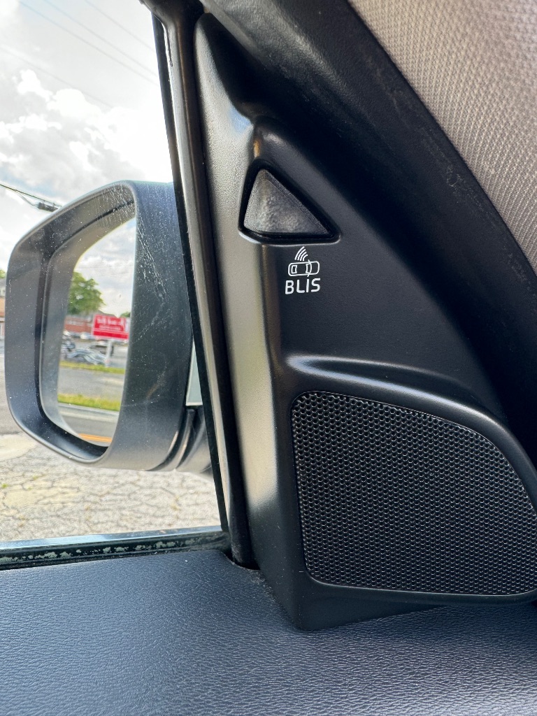 2016 Volvo XC60 - $11,390