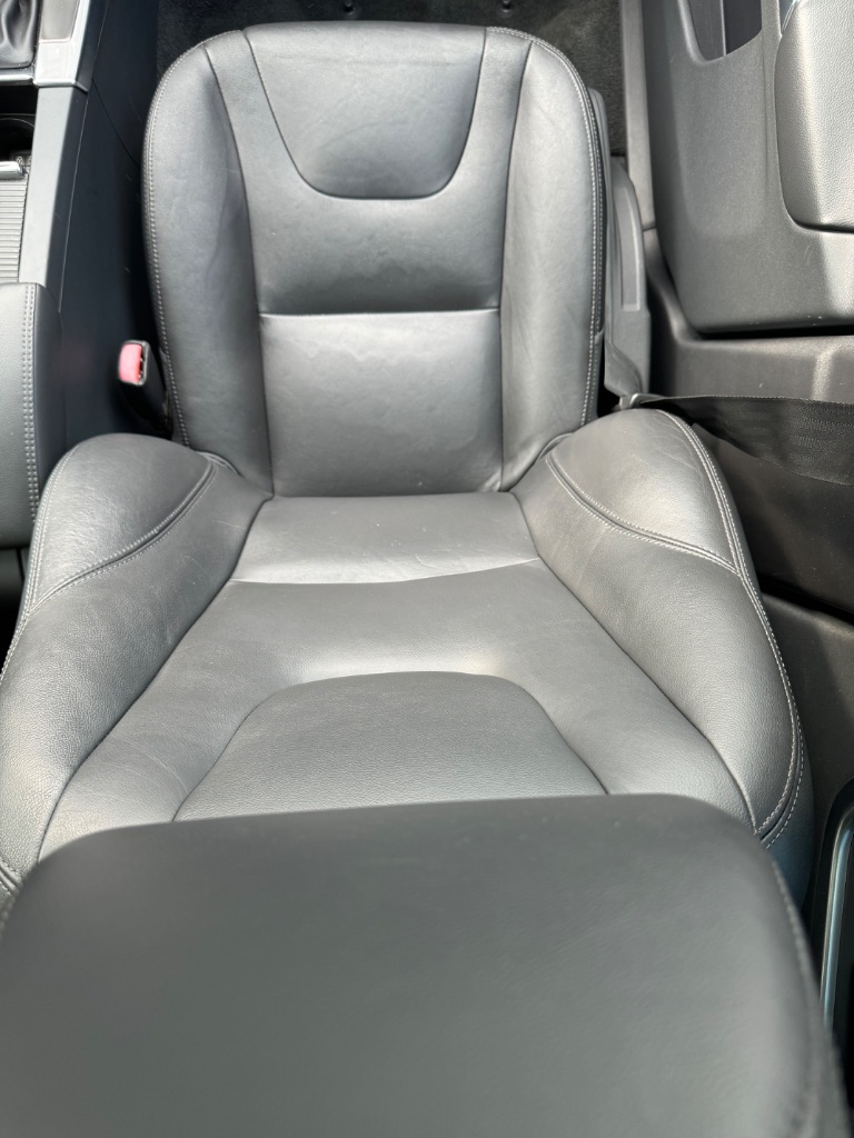 2016 Volvo XC60 - $11,390
