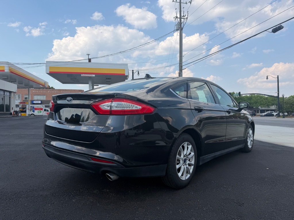 2015 Ford Fusion - $9,999