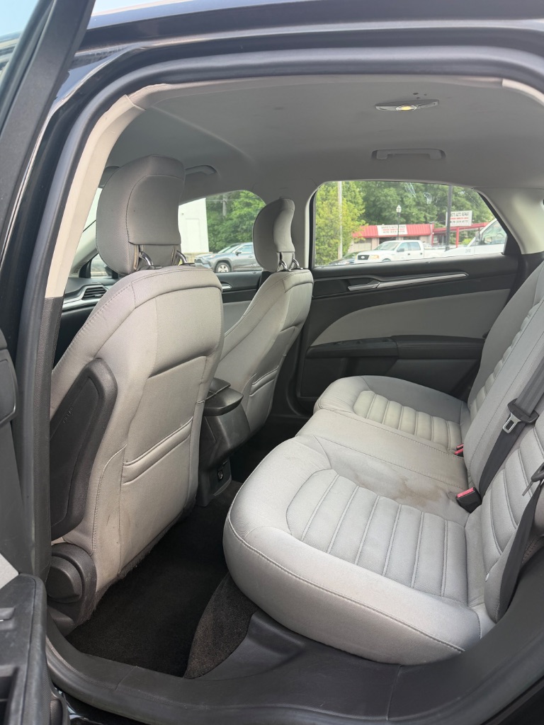 2015 Ford Fusion - $9,999