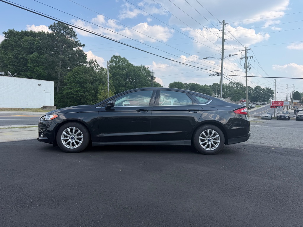 2015 Ford Fusion - $9,999