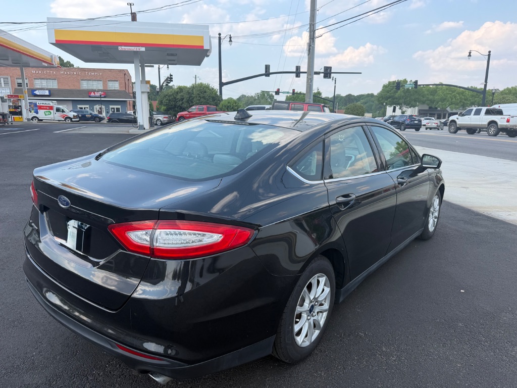 2015 Ford Fusion - $9,999