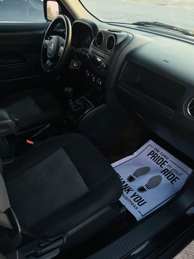 2016 Jeep Patriot Sport photo