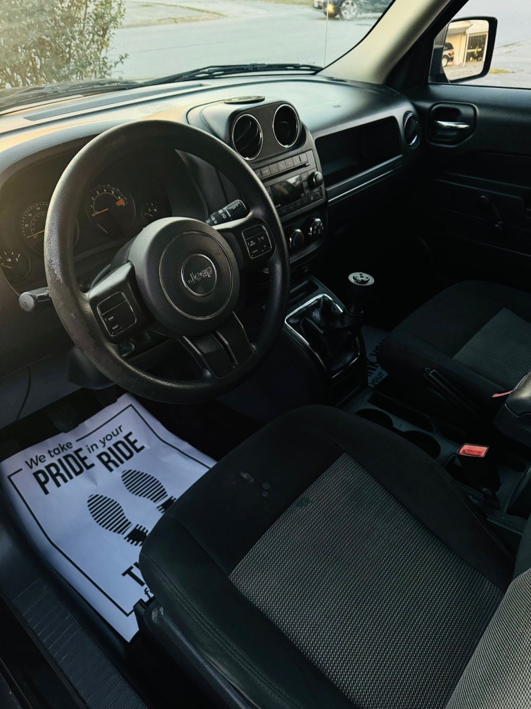 2016 Jeep Patriot Sport photo