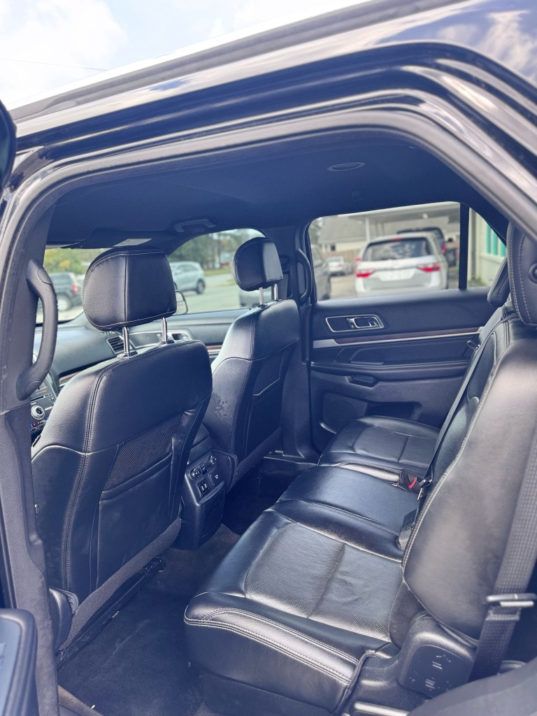 2016 Ford Explorer Limited photo