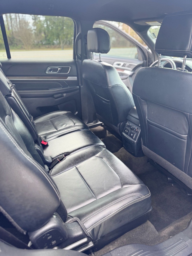 2016 Ford Explorer Limited photo