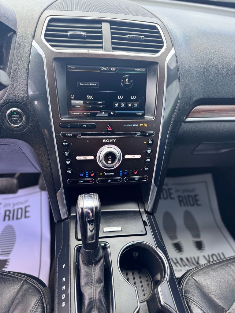 2016 Ford Explorer Limited photo