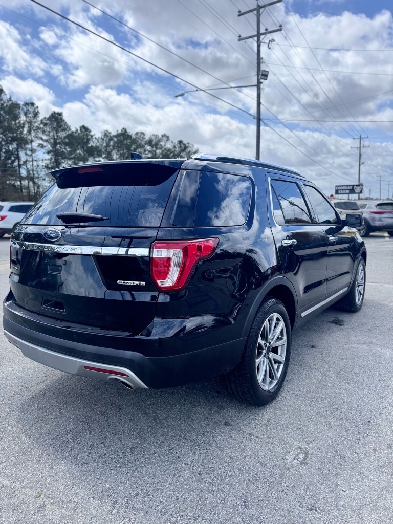 2016 Ford Explorer Limited photo