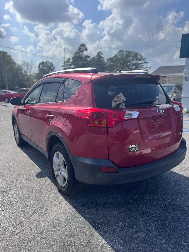 2014 Toyota RAV4 LE photo
