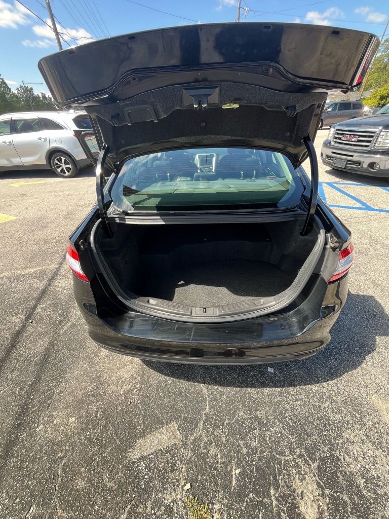 2016 Ford Fusion SE Hybrid photo