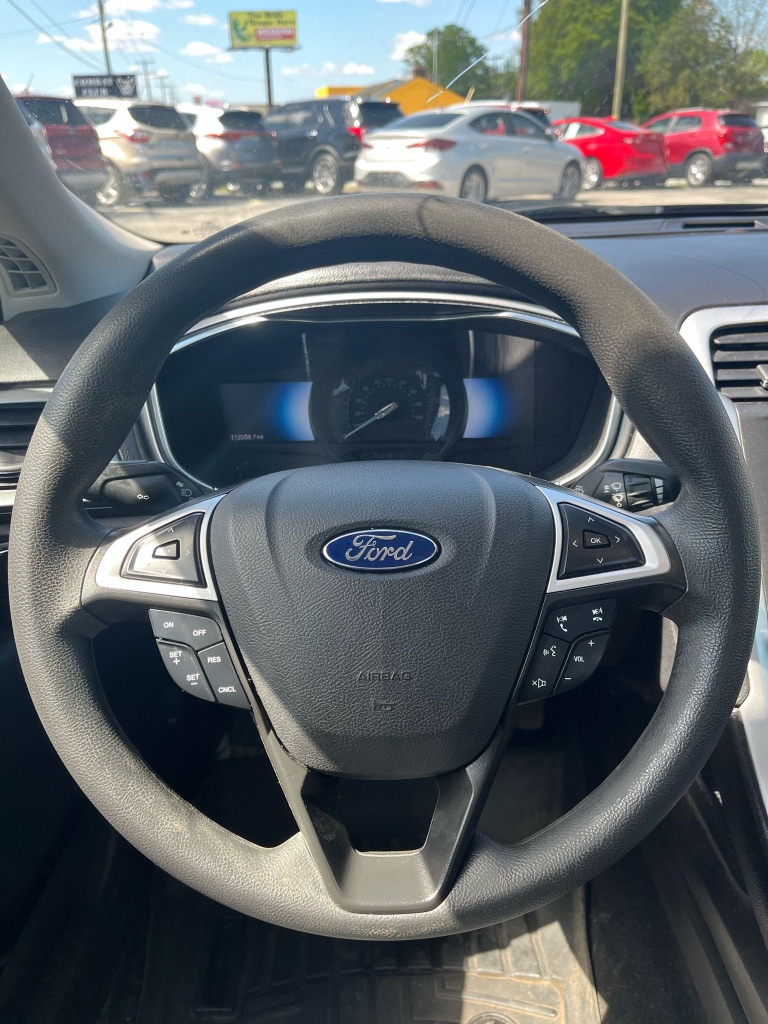2016 Ford Fusion SE Hybrid photo
