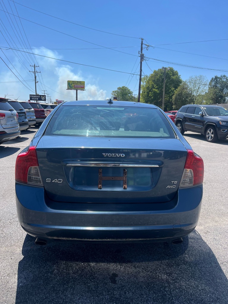 2008 Volvo S40 T5 photo