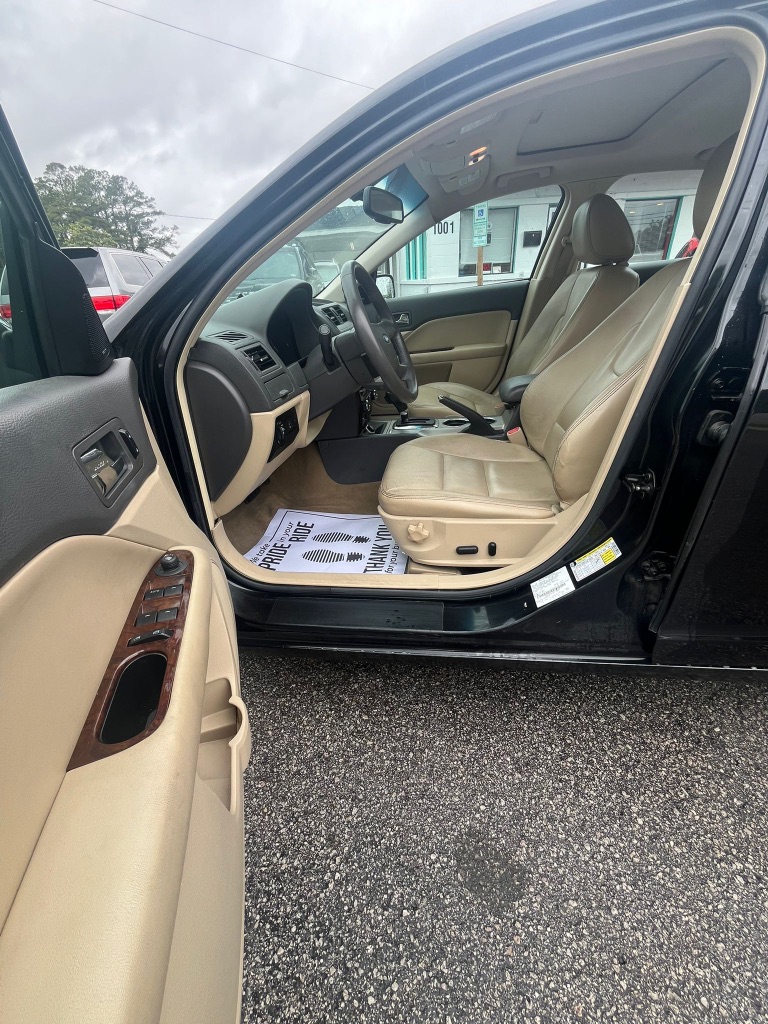 2010 Ford Fusion SEL photo