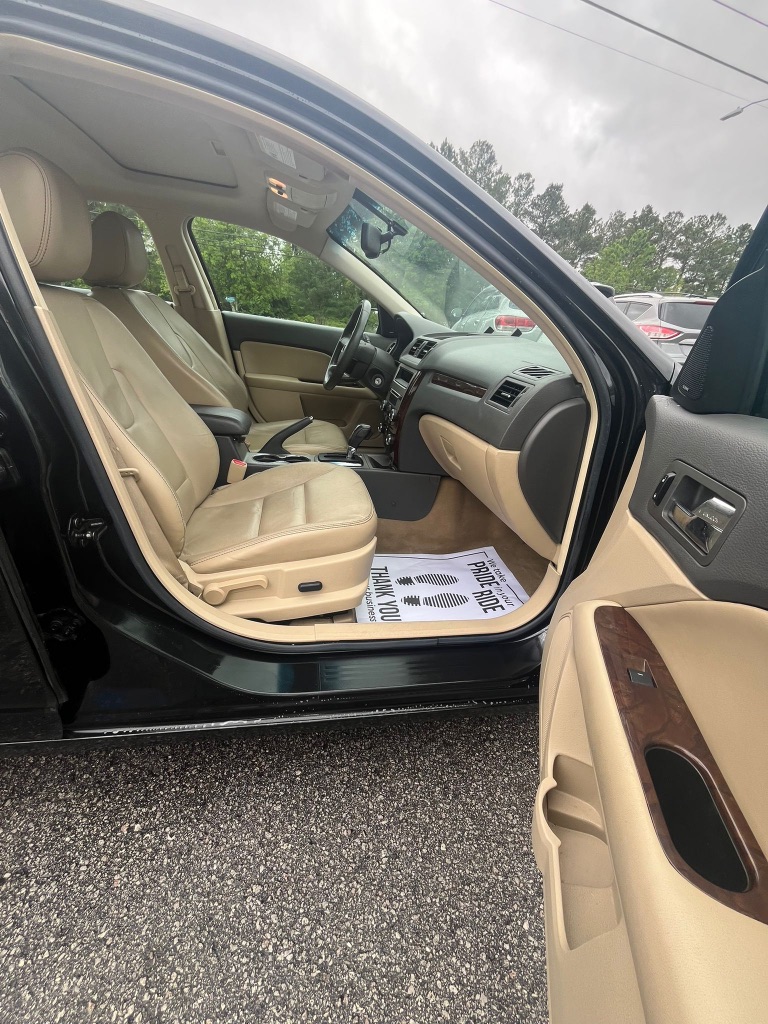 2010 Ford Fusion SEL photo