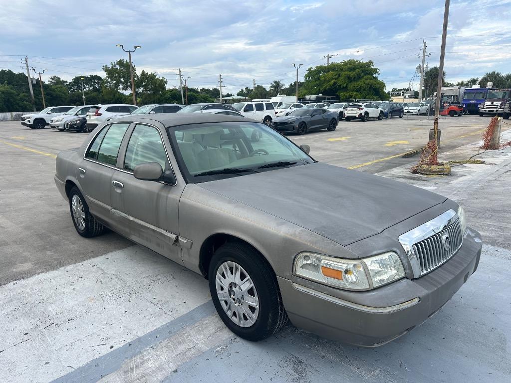 2006 Mercury Grand Marquis - $6,999