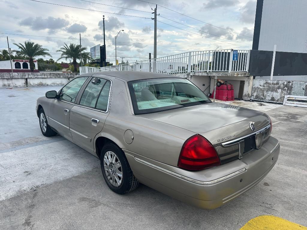 2006 Mercury Grand Marquis - $6,999